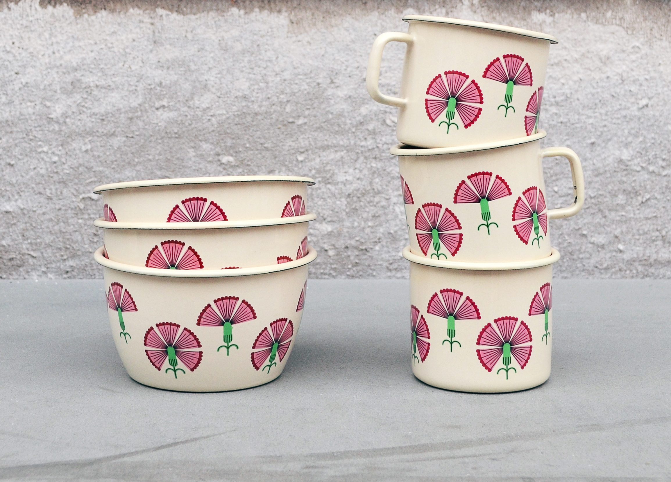 Carnation Enamelware